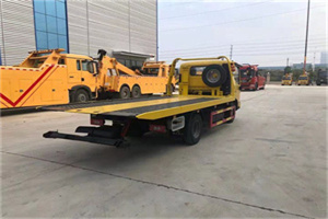 海陵非事故拖车