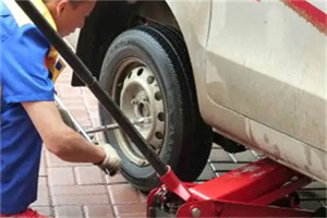 海陵附近拖车24小时服务热线电话