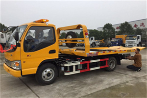 海陵哪里有拖车服务