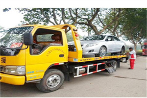 海陵附近24小时汽车拖车服务热线