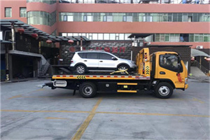 海陵汽车紧急补胎换胎救援