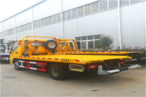 海陵附近拖车救援搭电